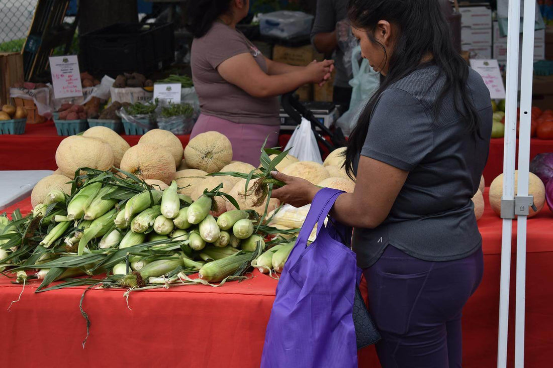 Crossroads Community Food Network farmers market